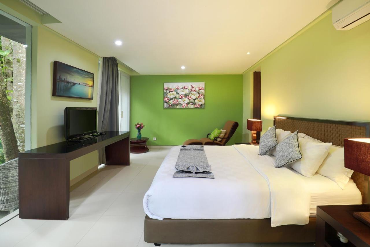 Waterfall Villa Ubud Exterior photo